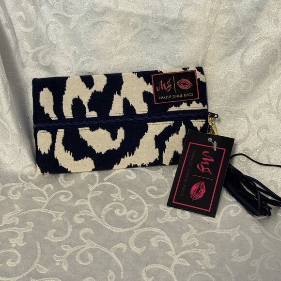 Makeup Junkie Accessories - NWT Makeup Junkie Mini Navy and White Travel Cosmetics Gift